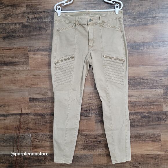 WHBM Jeans 12 Moto Skinny Mid Rise Zip Cargo Pockets Beige Tan Stretch Denim - Picture 1 of 10